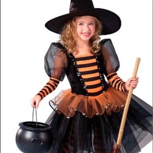 Trendy Spooky 🧙‍♀️Witch Girls
